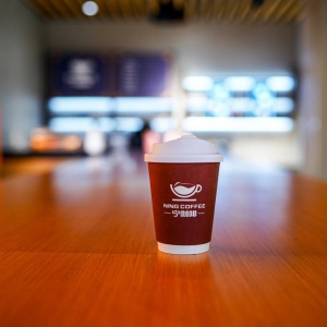 李宁、特步布局咖啡赛道 体育品牌为何卖起了咖啡